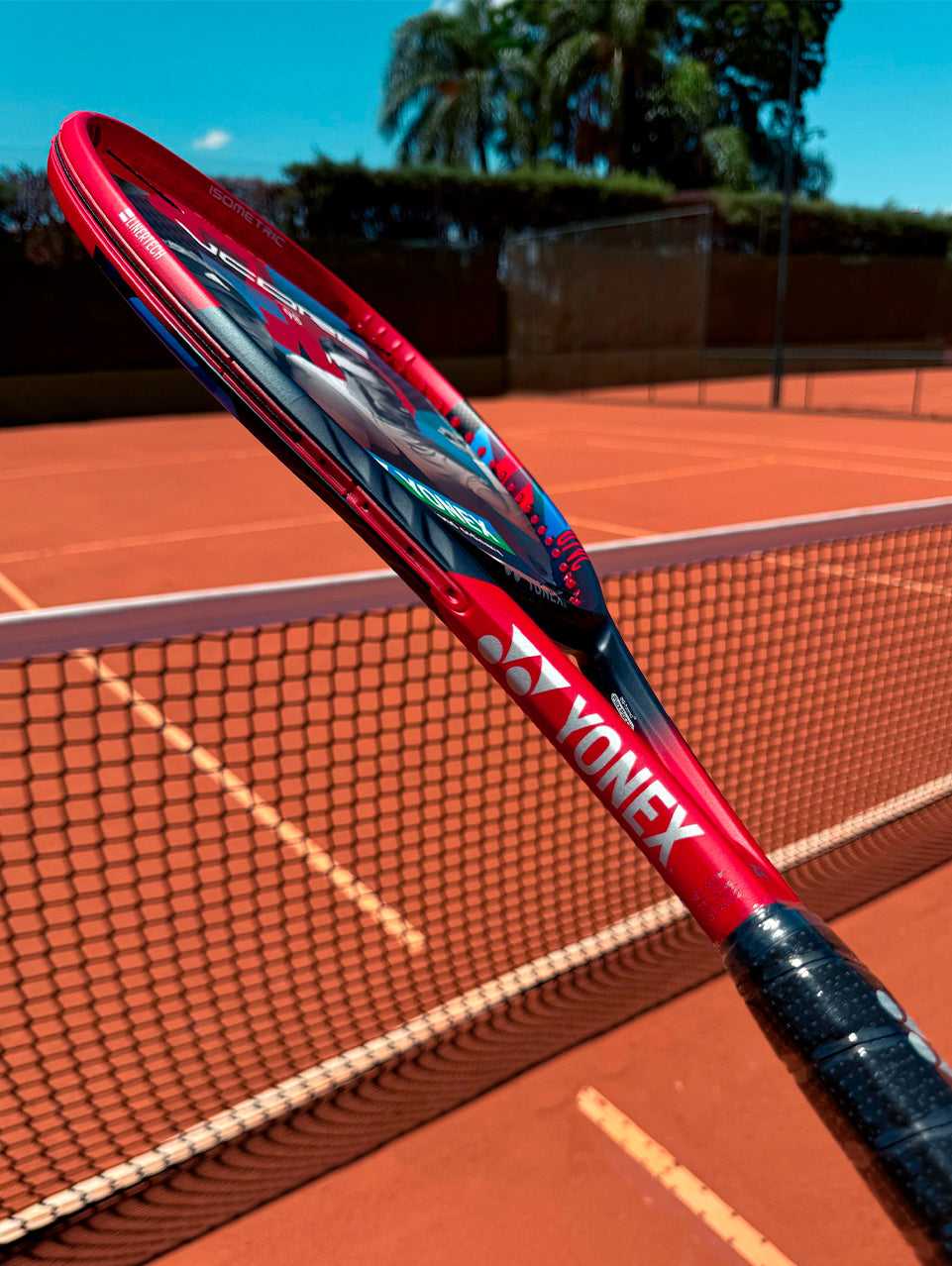 Raquete de tênis Yonex Vcore 98